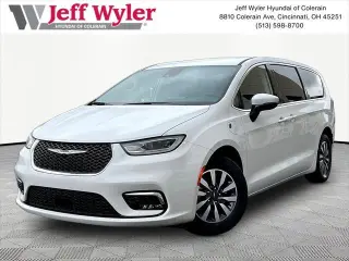 Chrysler Pacifica Plug-In Hybrid 2023 Touring L 4dr Mini-Van