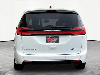 Chrysler Pacifica Plug-In Hybrid 2023 Touring L 4dr Mini-Van