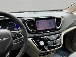 Chrysler Pacifica Plug-In Hybrid 2023 Touring L 4dr Mini-Van