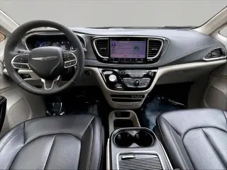 Chrysler Pacifica Plug-In Hybrid 2023 Touring L 4dr Mini-Van