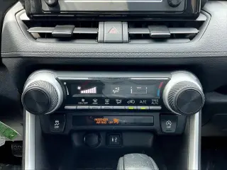 Toyota RAV4 2019 AWD LE 4dr SUV