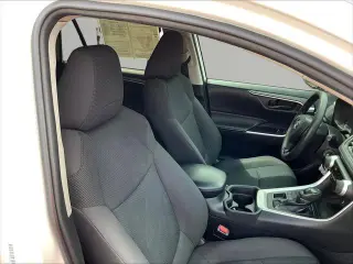 Toyota RAV4 2019 AWD LE 4dr SUV