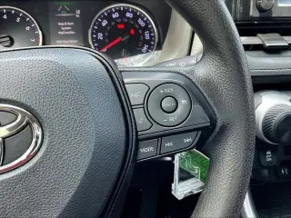 Toyota RAV4 2019 AWD LE 4dr SUV