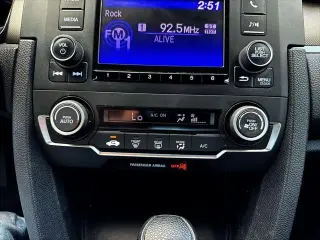Honda Civic 2019 LX 4dr Sedan CVT