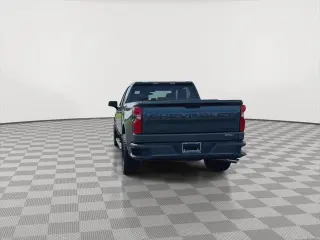 Chevrolet Silverado 1500 2020 4x2 Custom 4dr Crew Cab 5.8 ft. SB
