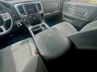 Ram 1500 Classic 2023 4x2 SLT 4dr Crew Cab 6.3 ft. SB Pickup