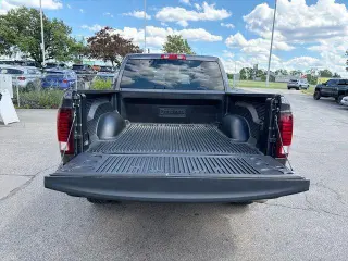 Ram 1500 Classic 2024 4x4 Warlock 4dr Crew Cab 5.5 ft. SB Pickup