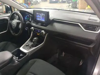 Toyota RAV4 Hybrid 2021 AWD LE 4dr SUV