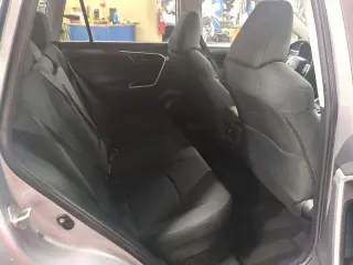 Toyota RAV4 Hybrid 2021 AWD LE 4dr SUV