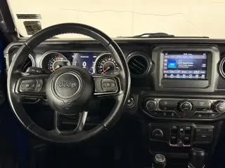 Jeep Gladiator 2022 4x4 Altitude 4dr Crew Cab 5.0 ft. SB