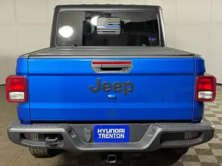 Jeep Gladiator 2022 4x4 Altitude 4dr Crew Cab 5.0 ft. SB