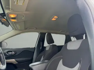 Jeep Cherokee 2018 Latitude 4dr SUV