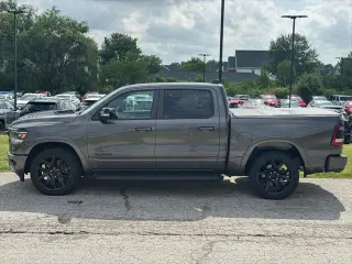 Ram 1500 2022 4x4 Laramie 4dr Crew Cab 5.6 ft. SB Pickup