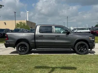 Ram 1500 2022 4x4 Laramie 4dr Crew Cab 5.6 ft. SB Pickup