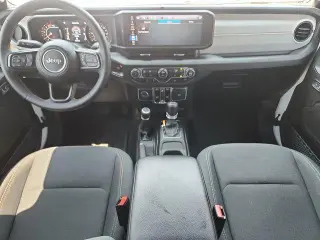 Jeep Wrangler 2024 4x4 Sport 4dr SUV