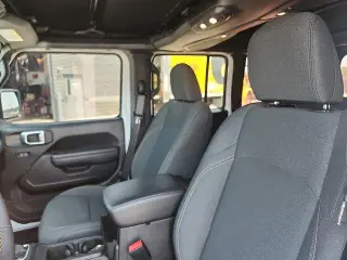Jeep Wrangler 2024 4x4 Sport 4dr SUV