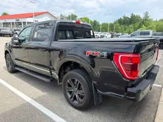 Ford F-150 2022 4x4 XL 4dr SuperCrew 5.5 ft. SB