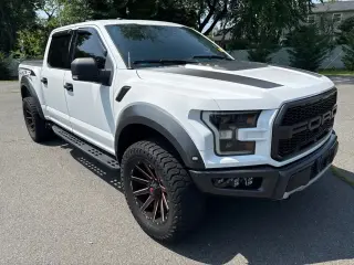 Ford F-150 2017 4x4 Raptor 4dr SuperCrew 5.5 ft. SB