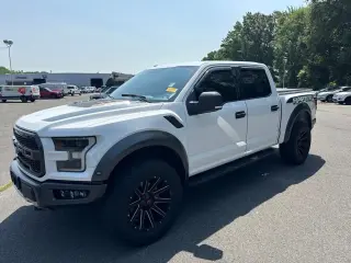 Ford F-150 2017 4x4 Raptor 4dr SuperCrew 5.5 ft. SB