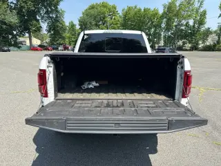 Ford F-150 2017 4x4 Raptor 4dr SuperCrew 5.5 ft. SB