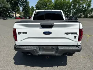 Ford F-150 2017 4x4 Raptor 4dr SuperCrew 5.5 ft. SB