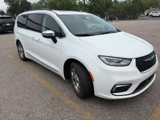 Chrysler Pacifica 2023 Limited 4dr Mini-Van