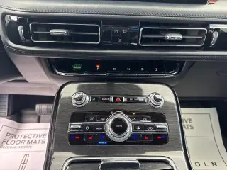 Lincoln Nautilus 2023 AWD Reserve 4dr SUV