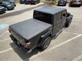 Jeep Gladiator 2020 4x4 Overland 4dr Crew Cab 5.0 ft. SB
