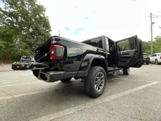 Jeep Gladiator 2020 4x4 Overland 4dr Crew Cab 5.0 ft. SB