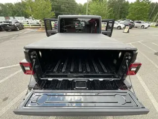 Jeep Gladiator 2020 4x4 Overland 4dr Crew Cab 5.0 ft. SB