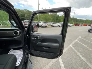 Jeep Gladiator 2020 4x4 Overland 4dr Crew Cab 5.0 ft. SB
