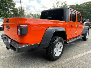 Jeep Gladiator 2020 4x4 Sport 4dr Crew Cab 5.0 ft. SB