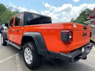 Jeep Gladiator 2020 4x4 Sport 4dr Crew Cab 5.0 ft. SB