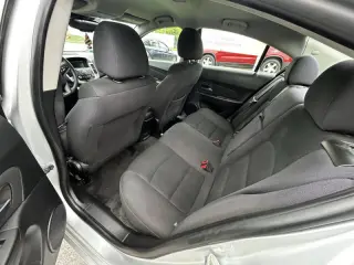 2015 Chevrolet Cruze 1LT Auto