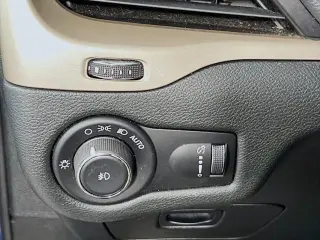Jeep Cherokee 2018 4x4 Latitude 4dr SUV
