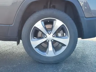 Jeep Cherokee 2019 4x4 Limited 4dr SUV