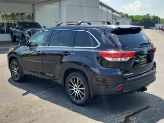 2017 Toyota Highlander