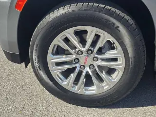 2024 GMC Yukon