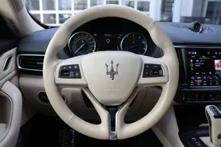 2022 Maserati Levante