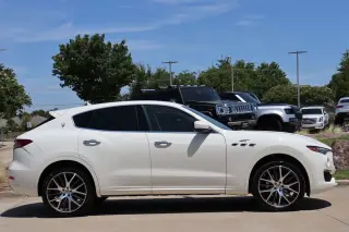 2022 Maserati Levante