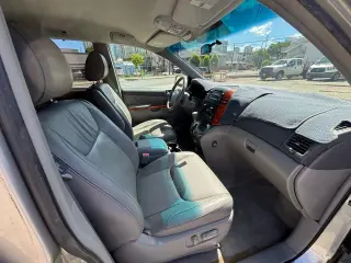 2009 Toyota Sienna
