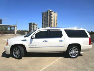 2012 CADILLAC ESCALADE ESV