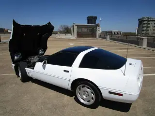 1994 CHEVROLET CORVETTE COUPE