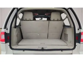 2017 Lincoln Navigator Select