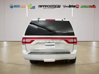 2017 Lincoln Navigator Select