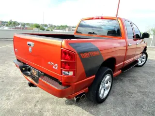 2005 DODGE RAM 1500 QUAD CAB