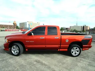2005 DODGE RAM 1500 QUAD CAB