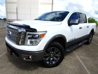 2018 NISSAN TITAN CREW CAB
