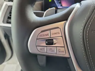 2027 BMW X7
