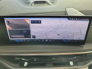 2027 BMW X7